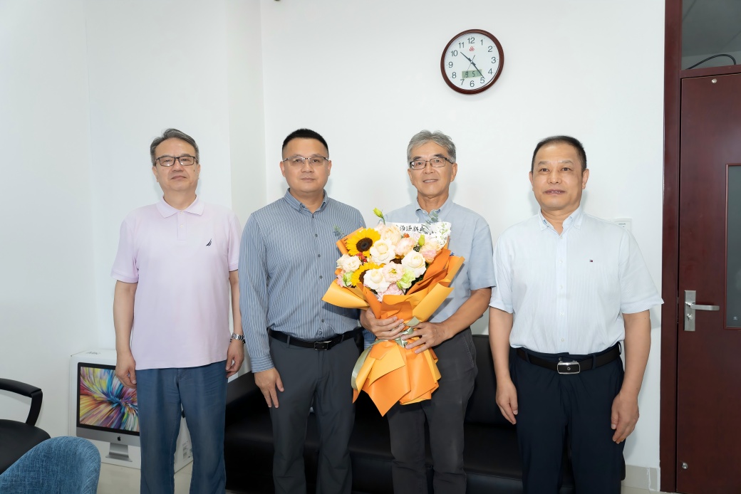 1757490336780024403.jpg 教师节1(1).jpg